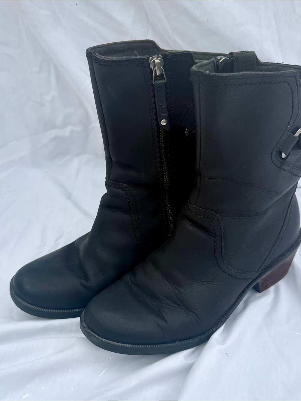 TEVA Foxy Mid Black Boots Nubuck Leather Women’s 7.5